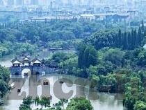 麻豆国产av入囗-深入浅出新体验，解开国产成人内容创作的围城之谜